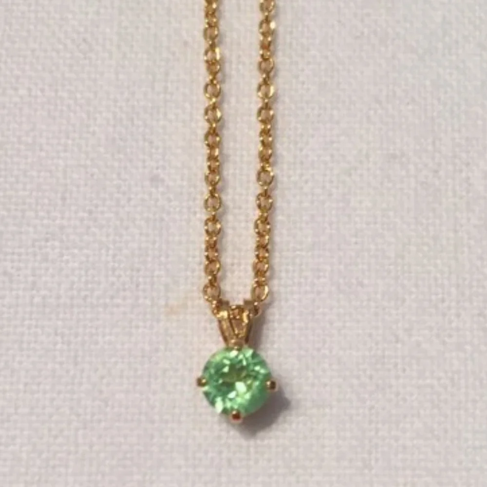 🌟HP🌟Coro Peridot Pendant & Studs - Picture 3 of 7